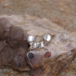 Sikara Sterling Silver 4 Dot Hugger Ring